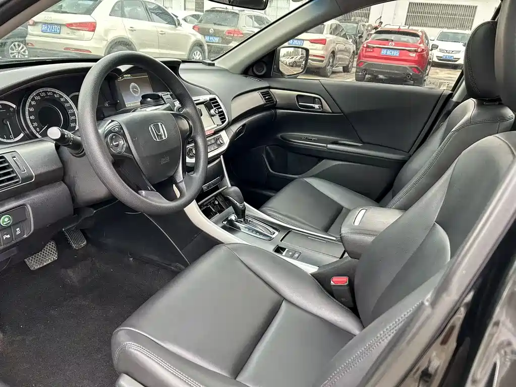 Honda Accord 2014 — фото 14