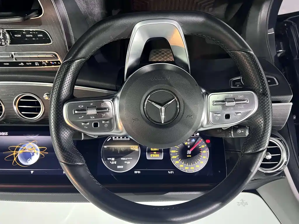 Mercedes-Benz E-Class 2019 — фото 14