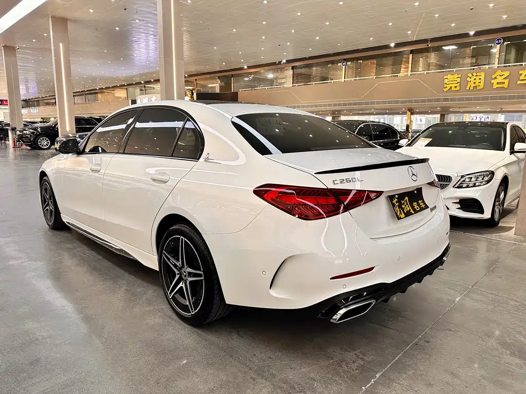 Mercedes-Benz C-Class 2023 — фото 15