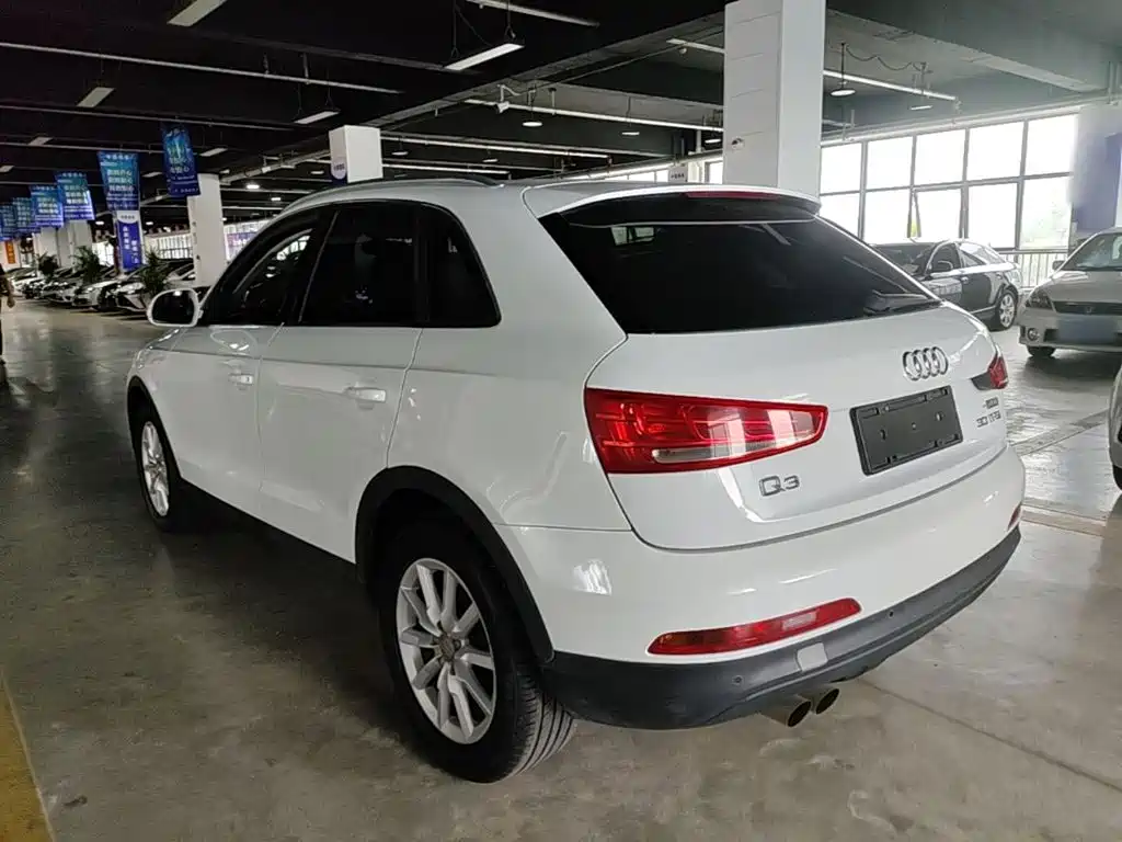 Audi Q3 2015
