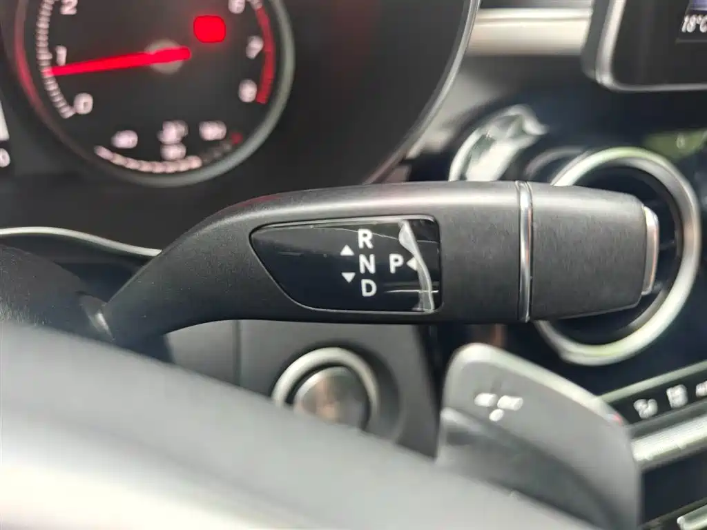 Mercedes-Benz C-Class 2018 — фото 13