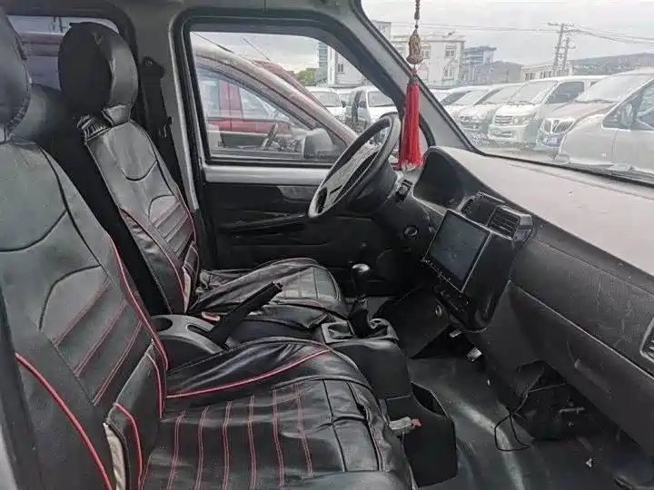 Wuling Rongguang 2015