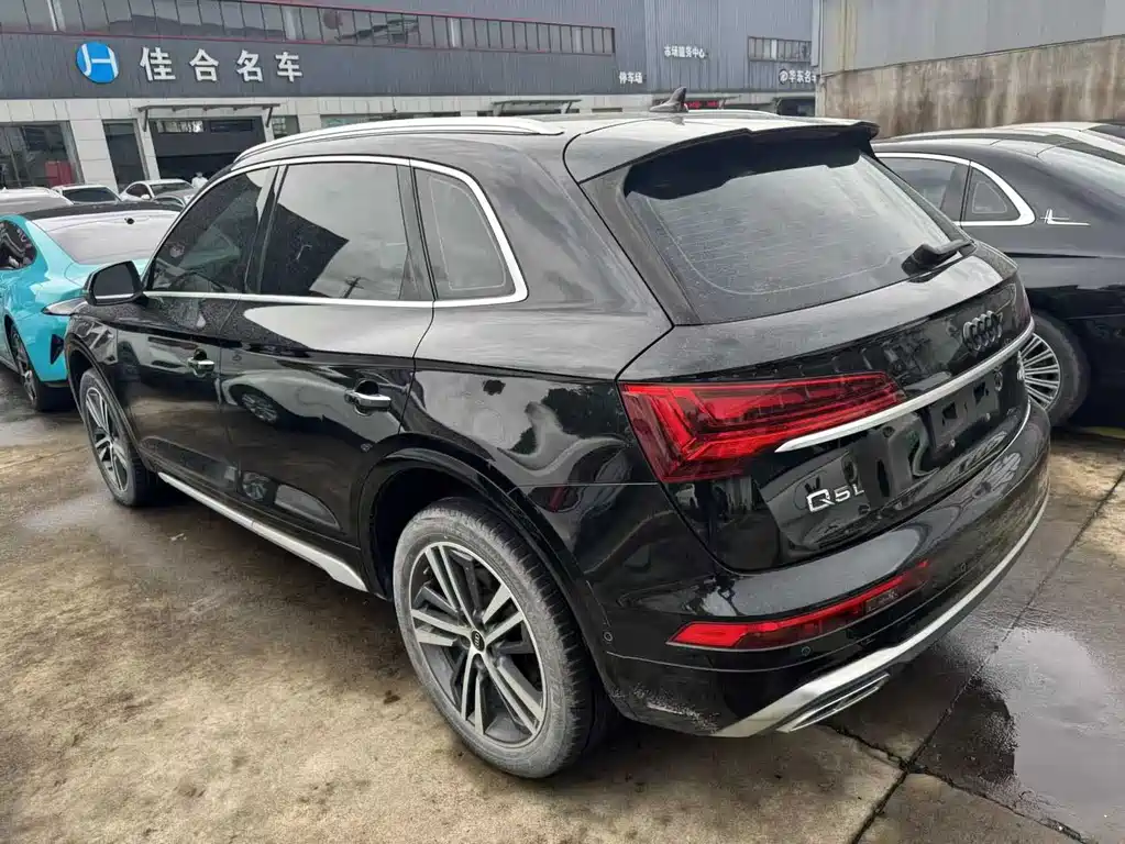 Audi Q5L 2021