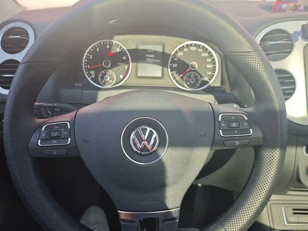 Volkswagen Tiguan 2016 — фото 19