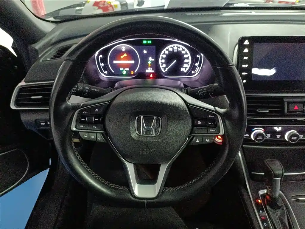 Honda Inspire 2022 — фото 11
