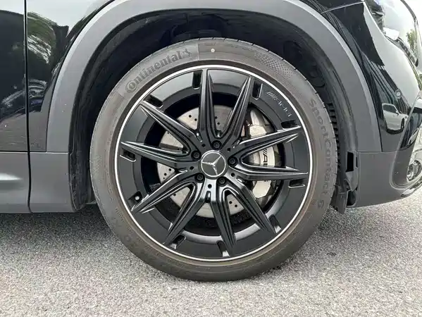 Mercedes-Benz GLB AMG 2025