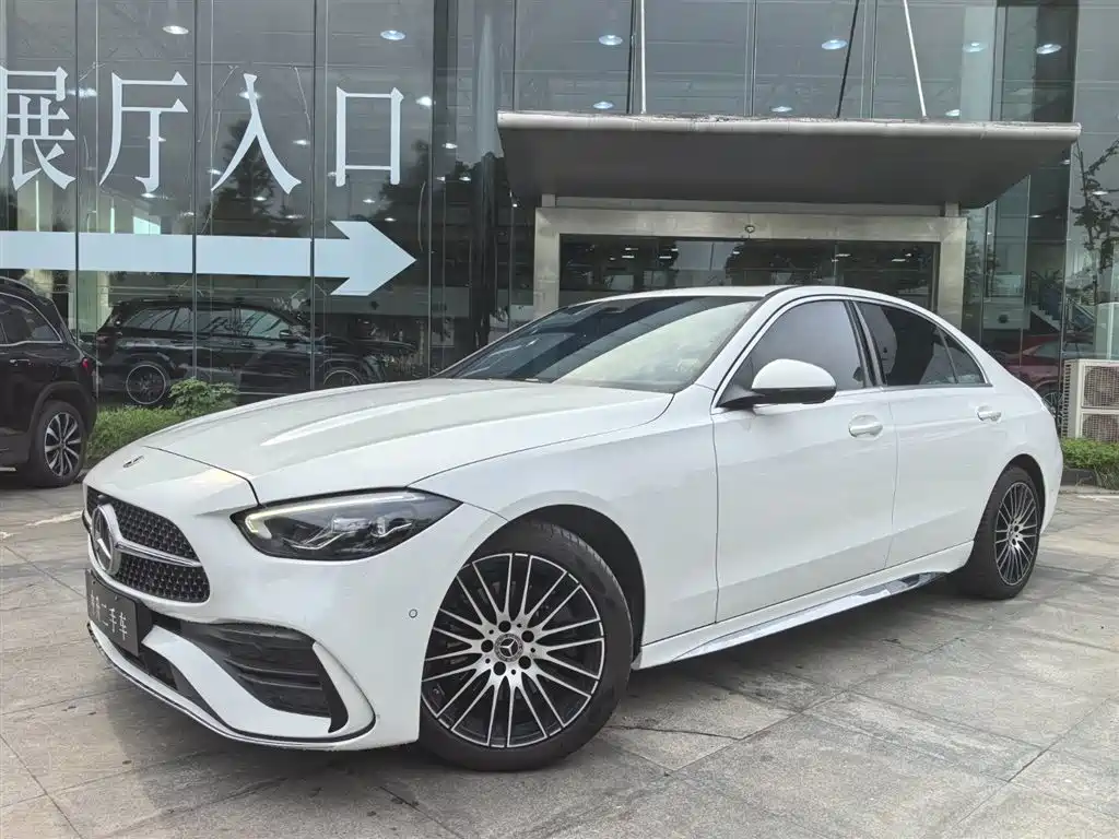 Mercedes-Benz C-Class 2024