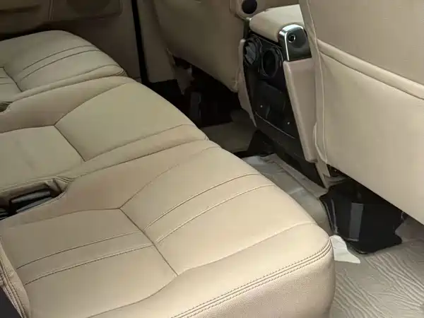 Land Rover Discovery 2010