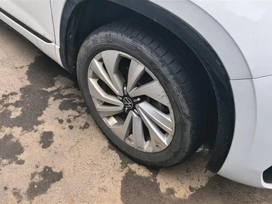 Volkswagen X 2022