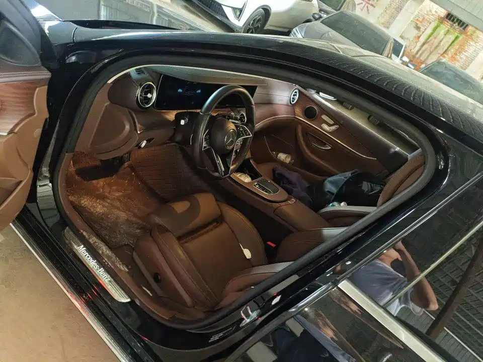 Mercedes-Benz E-Class 2022