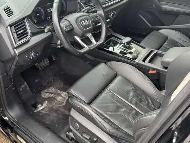 Audi Q5L 2021