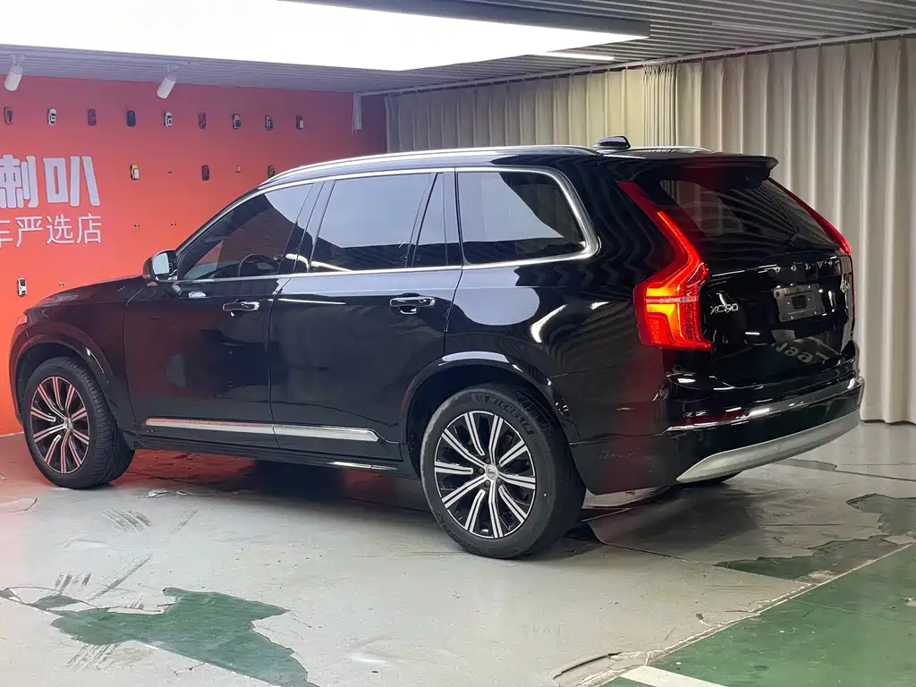 Volvo XC90 2022 — фото 6