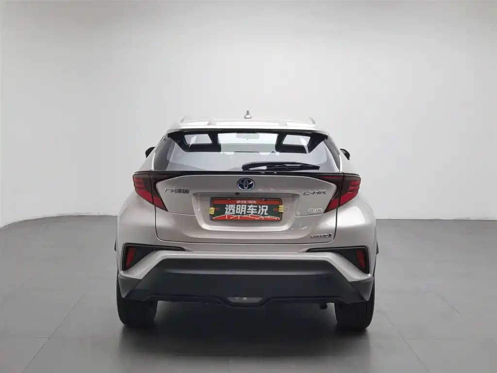 Toyota C-HR 2022 — фото 4