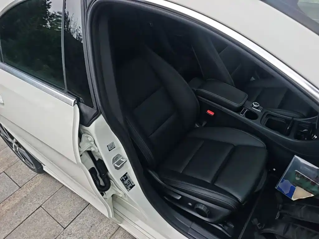 Mercedes-Benz CLA 2016 — фото 25