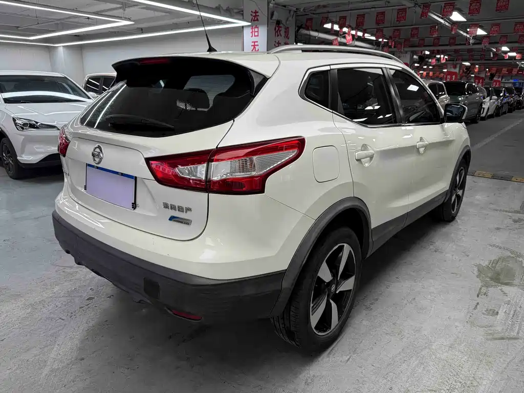 Nissan Qashqai 2018 — фото 10