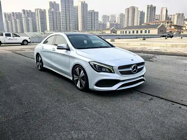 Mercedes-Benz CLA 2018