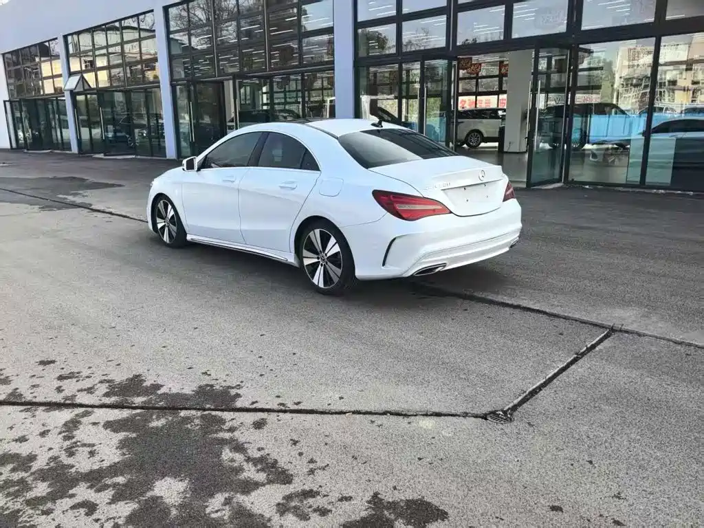Mercedes-Benz CLA 2018 — фото 11