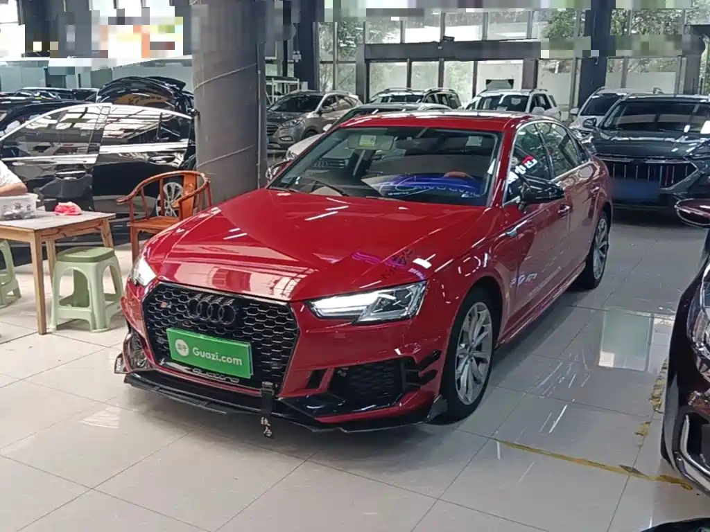 Audi A4L 2018