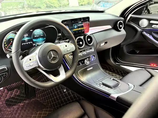Mercedes-Benz C-Class 2021