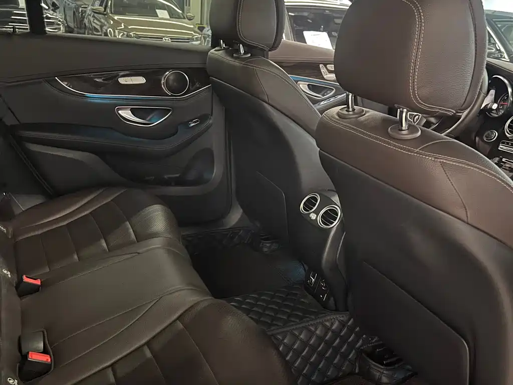 Mercedes-Benz GLC 2019 — фото 14