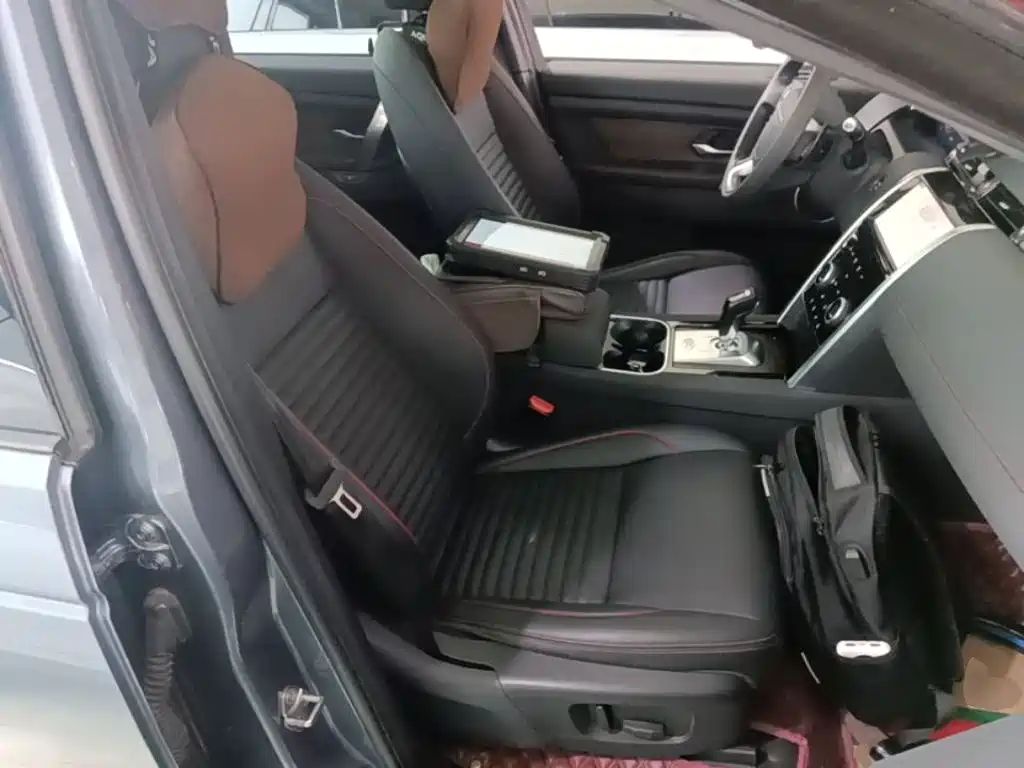 Land Rover Discovery Sport 2021 — фото 25