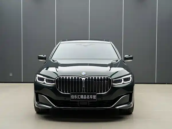 BMW 7 Series 2021