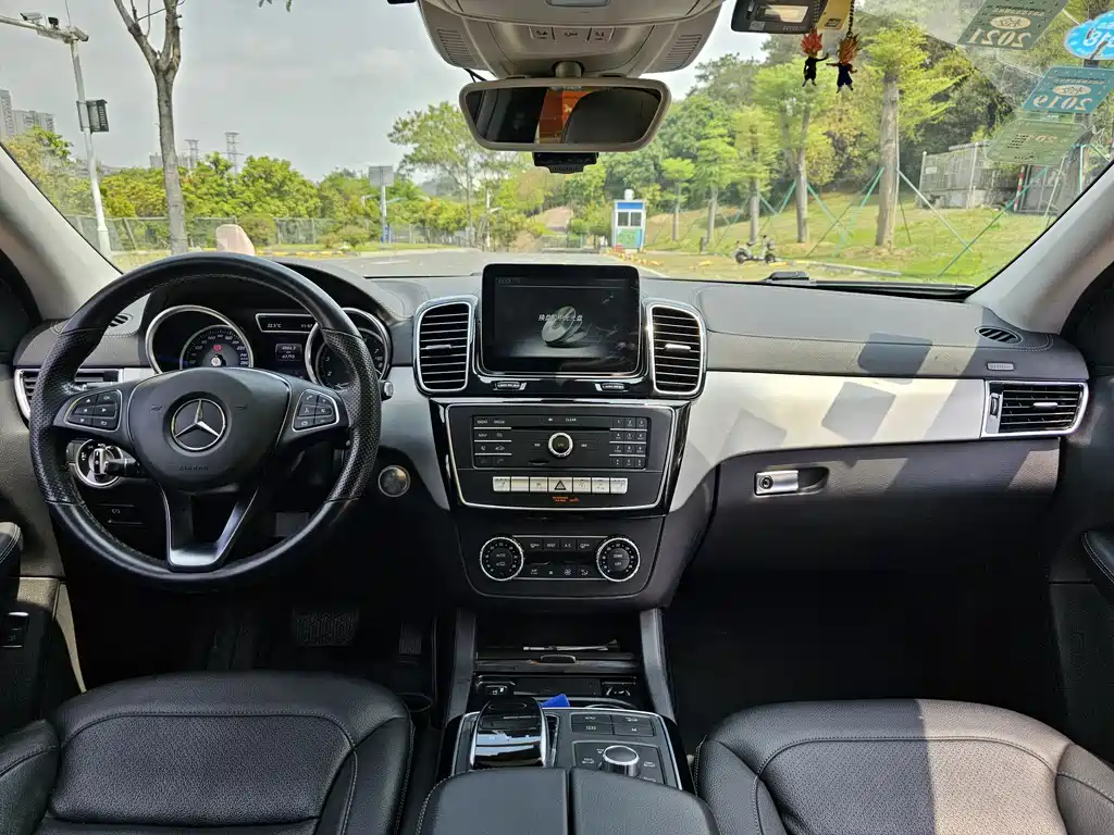 Mercedes-Benz GLE Coupe 2017 — фото 12