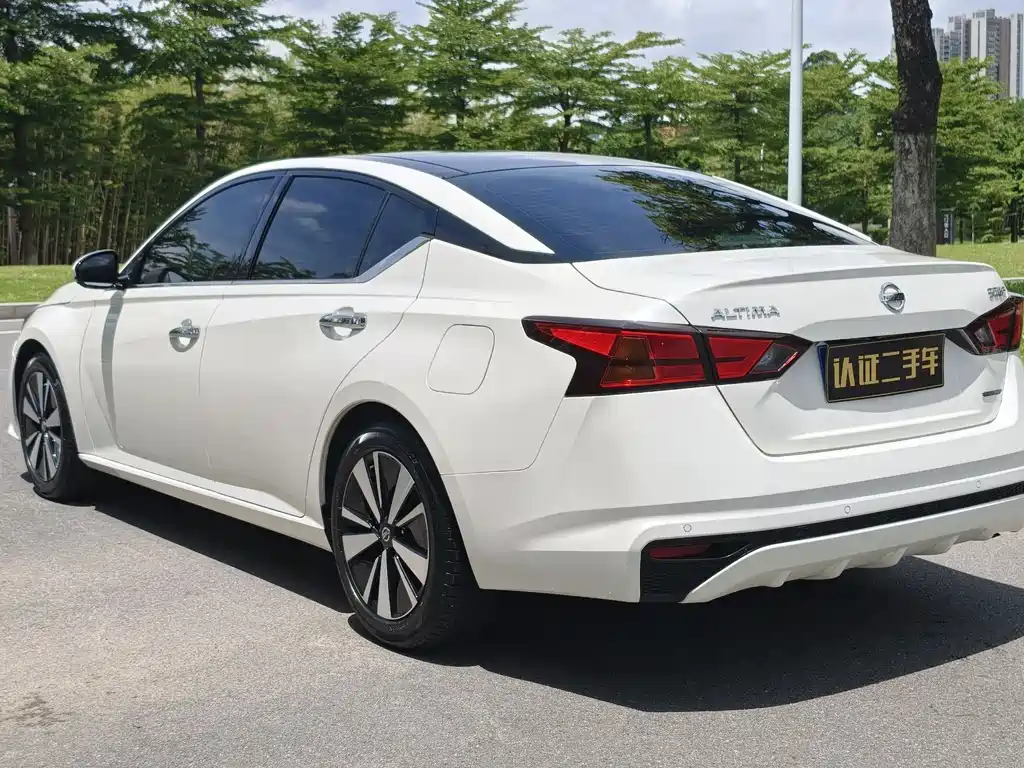Nissan Teana 2022 — фото 15