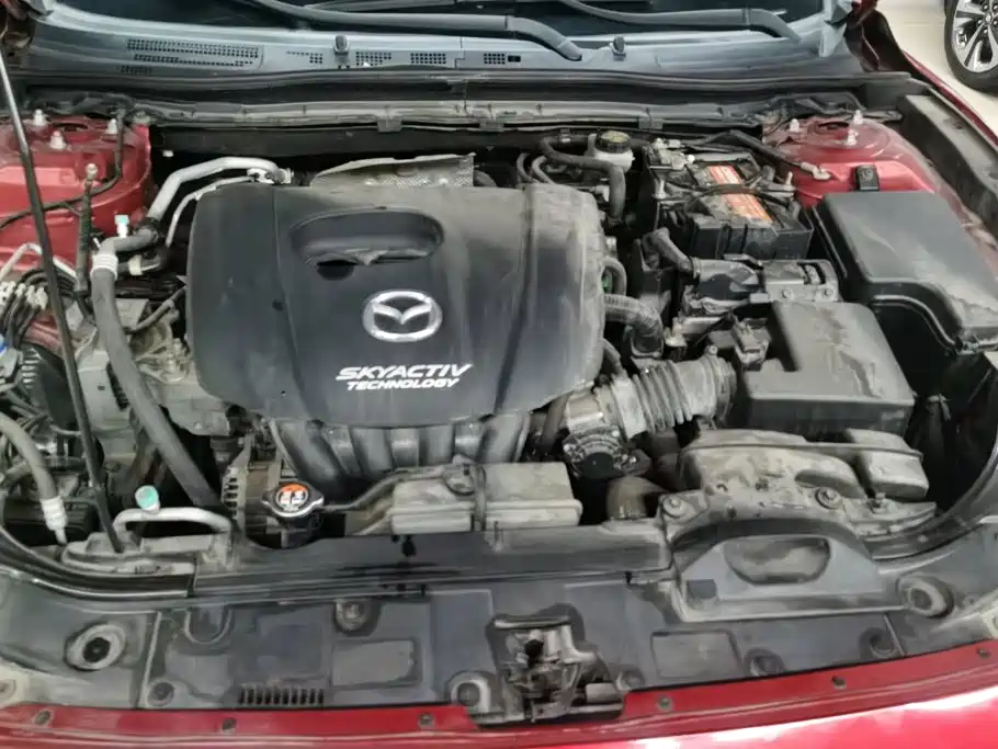 Mazda 3 Axela 2017 — фото 10