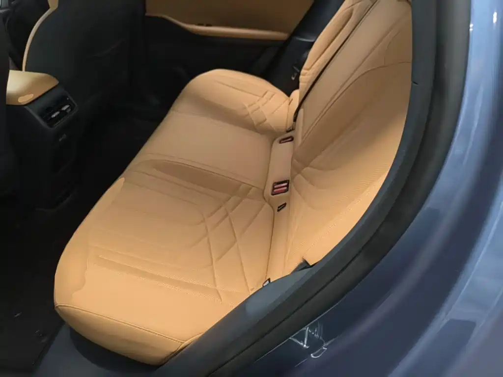 Geely Galaxy Starship 7 2025 — фото 17
