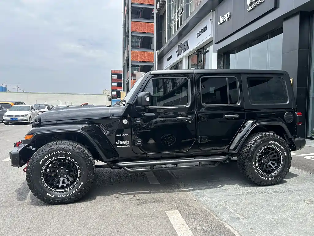 Jeep Wrangler 2025 — фото 4