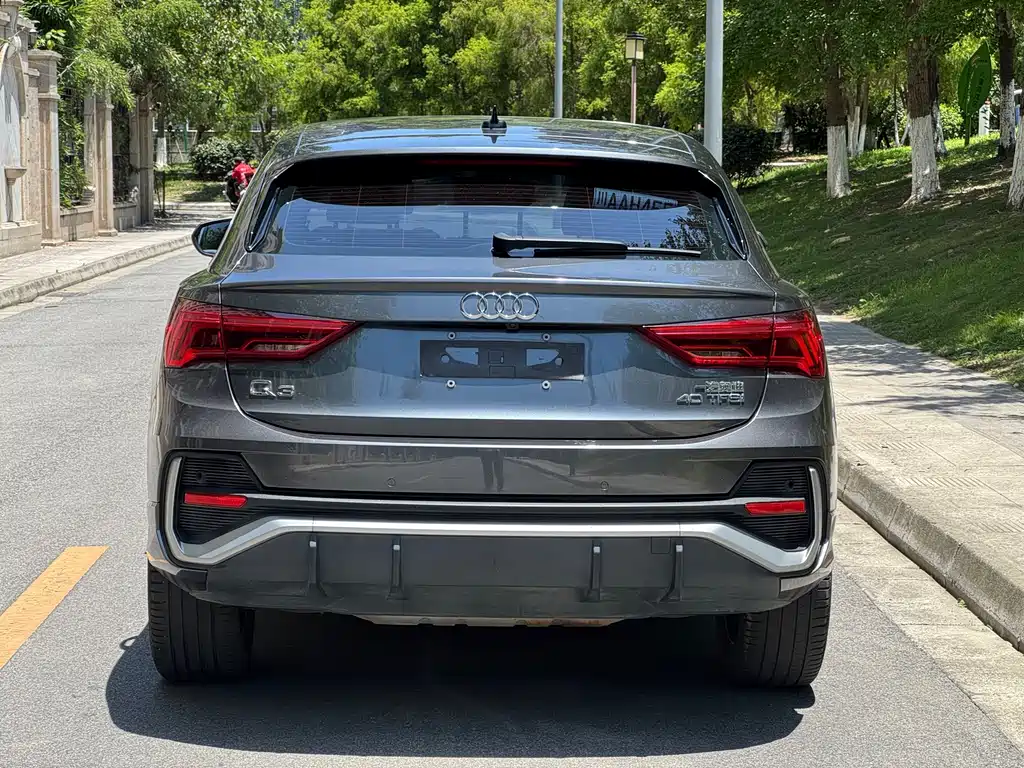 Audi Q3 Sportback 2021 — фото 10