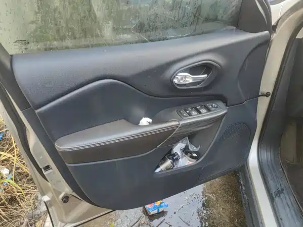 Jeep Cherokee 2016