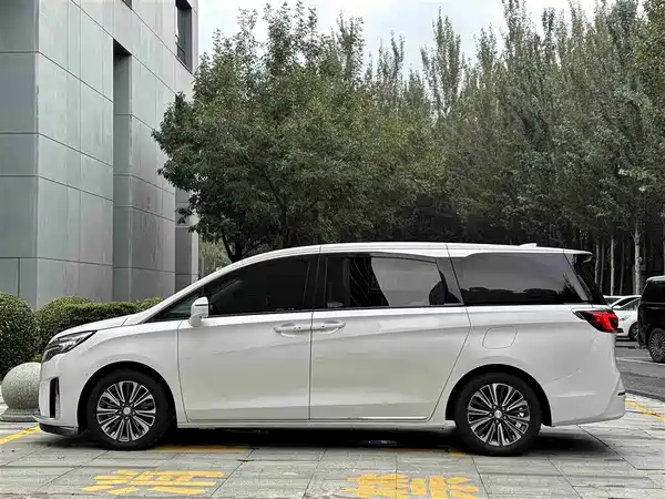 Buick GL8 2023