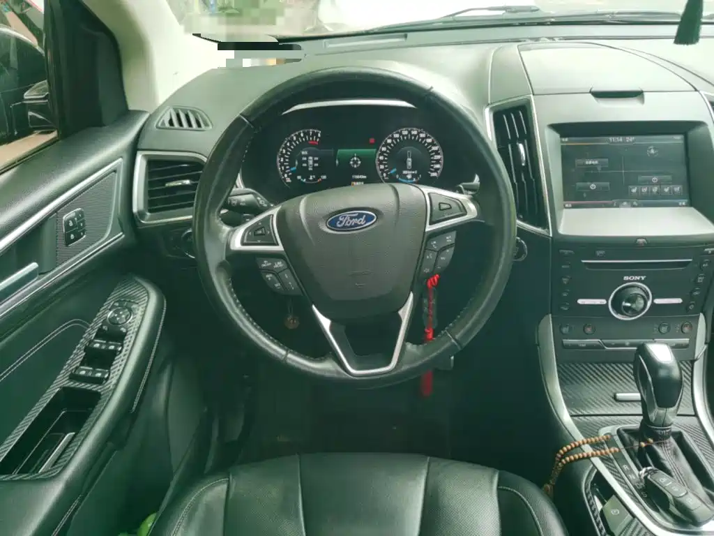 Ford Edge 2016 — фото 3