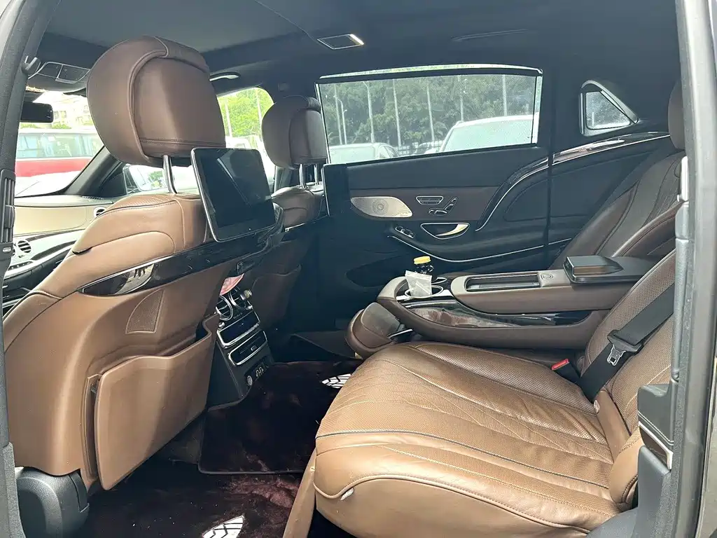 Mercedes-Benz Maybach S-Class 2020 — фото 10