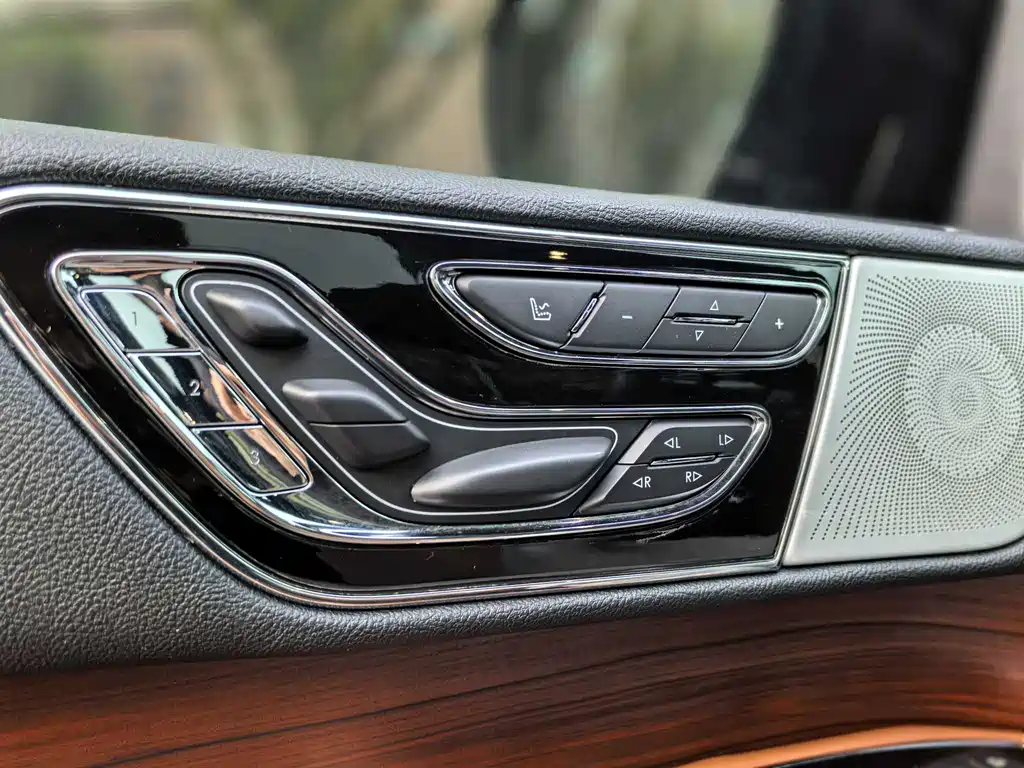 Lincoln Navigator 2023 — фото 20