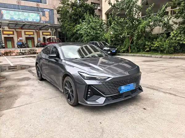 Changan UNI-V 2022