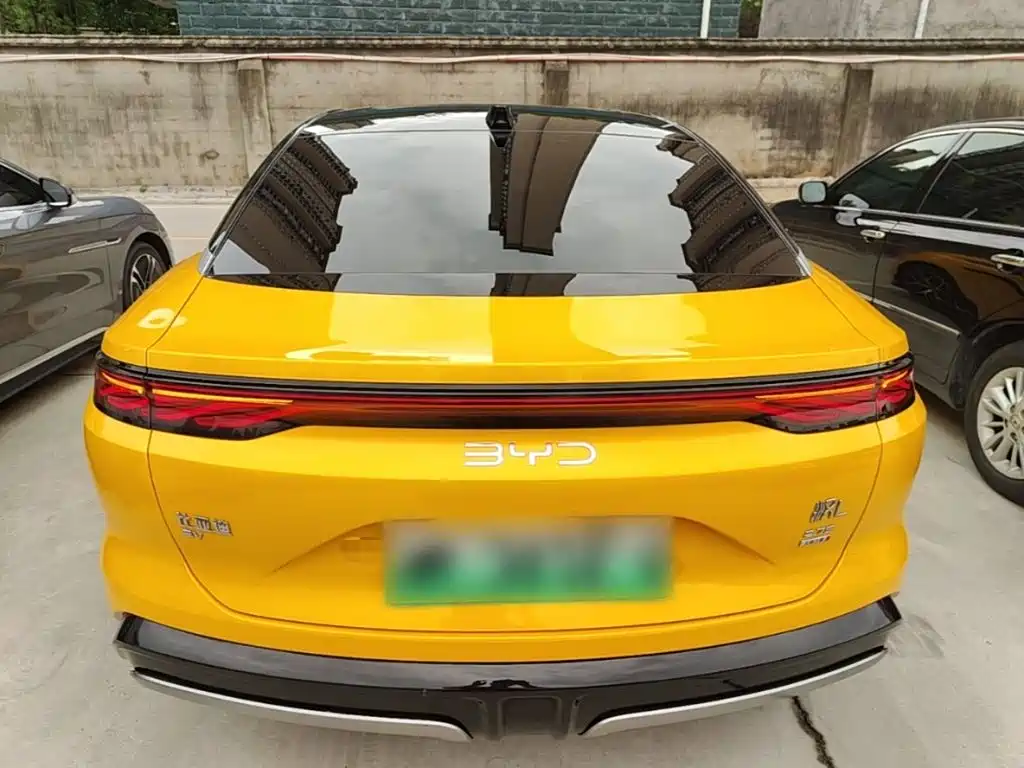 BYD Han L 2025