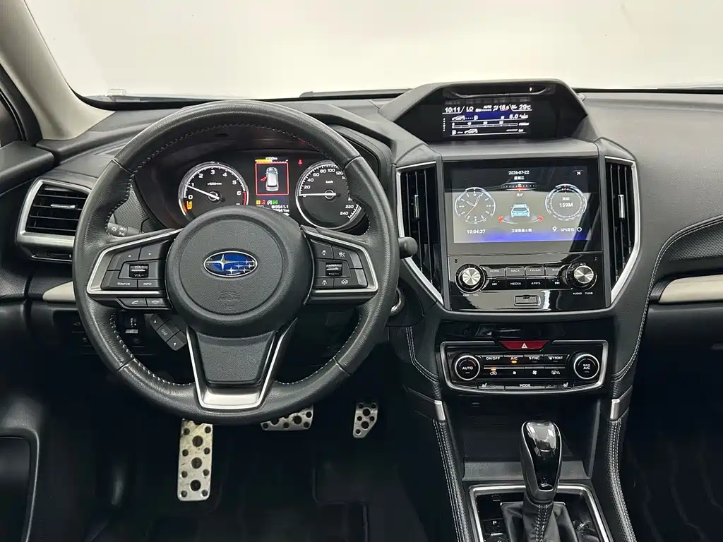 Subaru Forester 2022 — фото 10