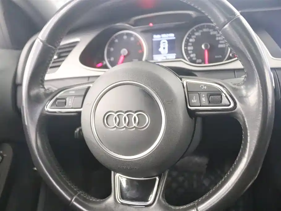 Audi A4L 2016 — фото 6