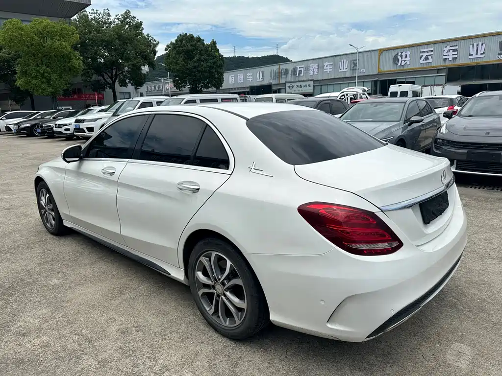 Mercedes-Benz C-Class 2016