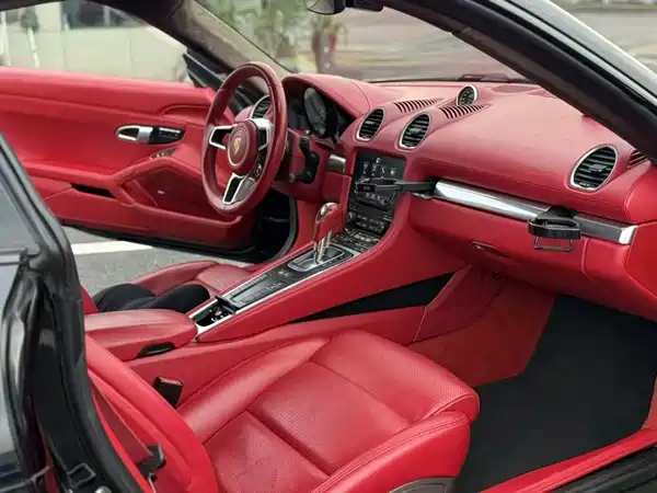 Porsche 718 2018