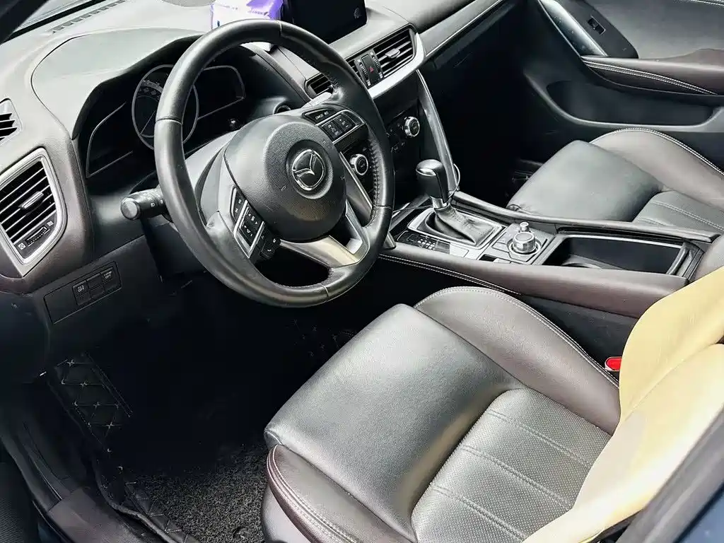 Mazda CX-4 2017 — фото 3
