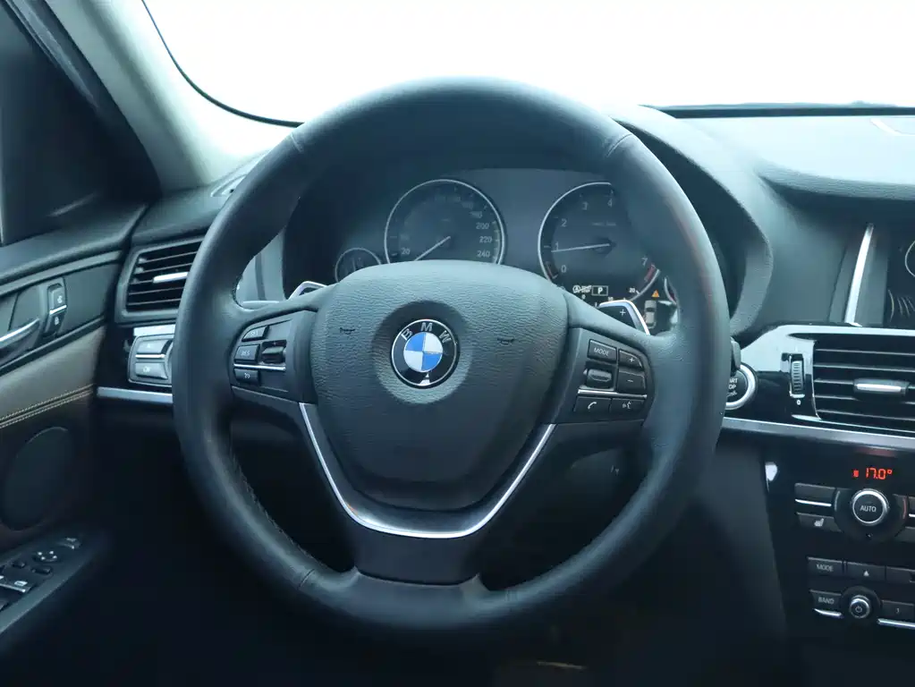 BMW X4 2015 — фото 17