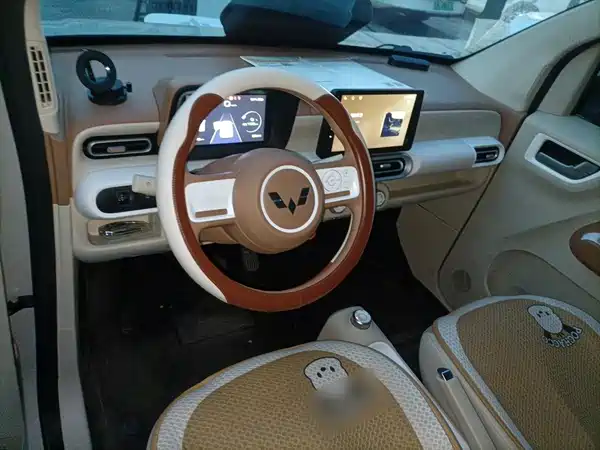 Wuling Hongguang MINIEV 2025