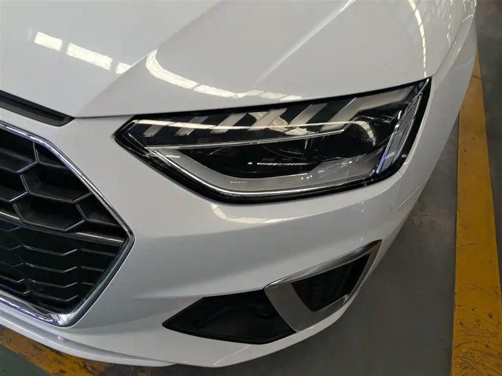 Audi A4L 2020 — фото 18