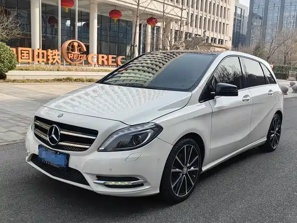 Mercedes-Benz B-Class 2012
