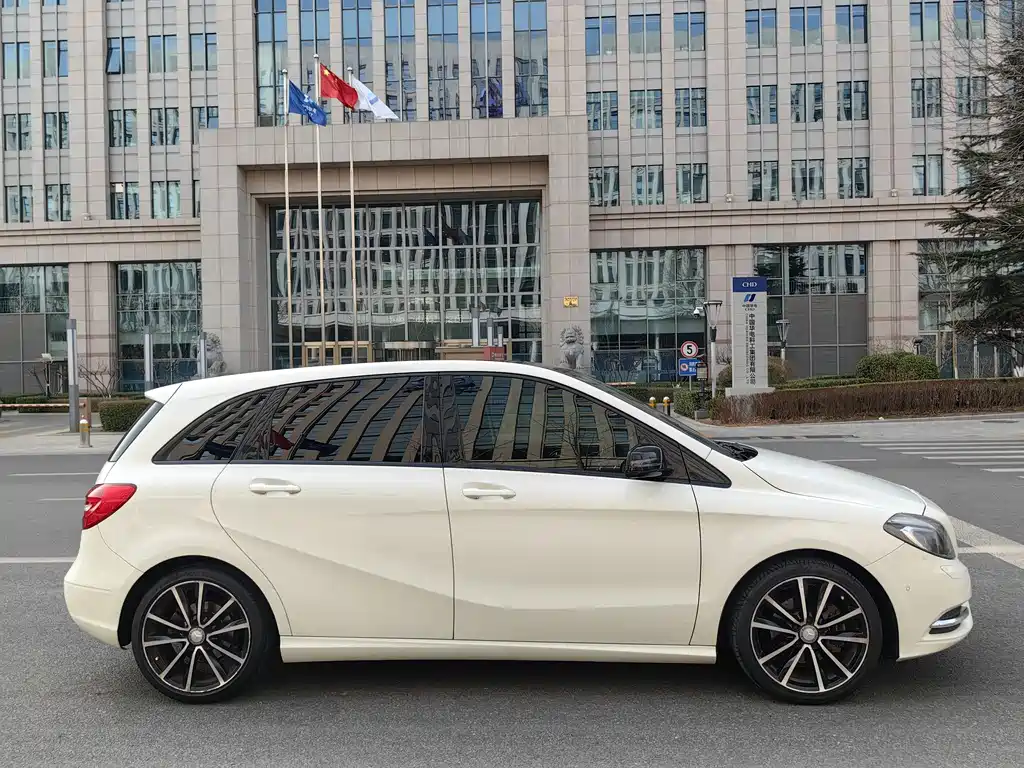 Mercedes-Benz B-Class 2013 — фото 8