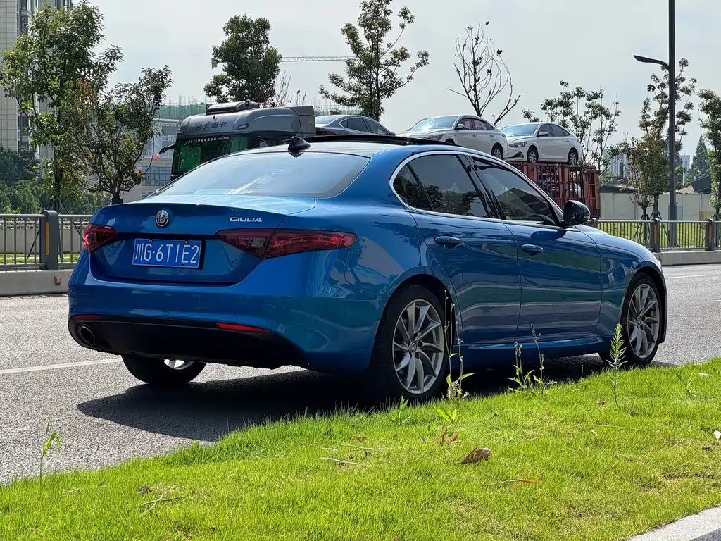 Alfa Romeo Giulia Juliet 2019 — фото 15